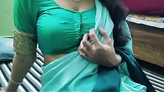 Raat ko kamre me aaker Jeth ji ne bahut sataya