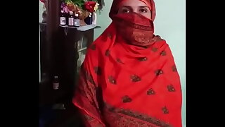 अपनी खाला को अपने ऊपर बैठा के पैंटी पह्ने पह्ने चोदा