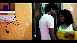 Sex with Hotel Boy ! Sexy Indian girl having sex with hotel boy while her boyfriend outside