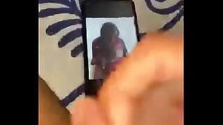 गुजराती भाभी के फोटो पर लंद का पानी निकाल